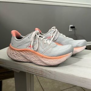 Women’s New Balance Fresh Foam X More V4 Size 7